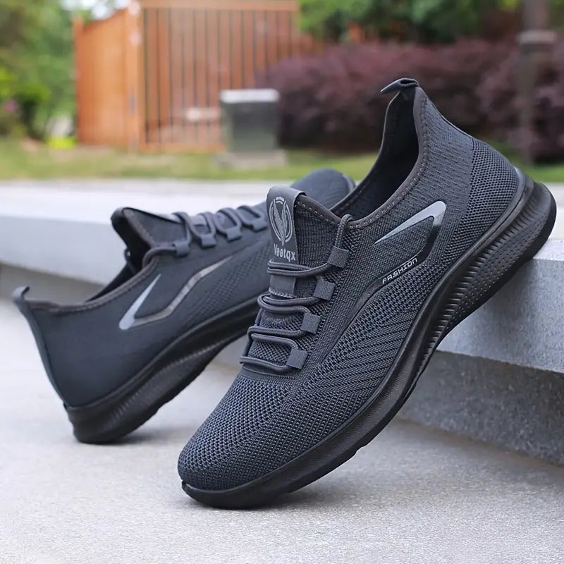 Pace Pro Sneakers