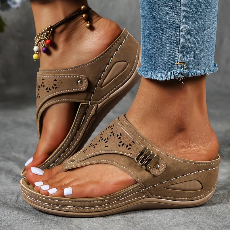 Eleganza Buckle Sandals