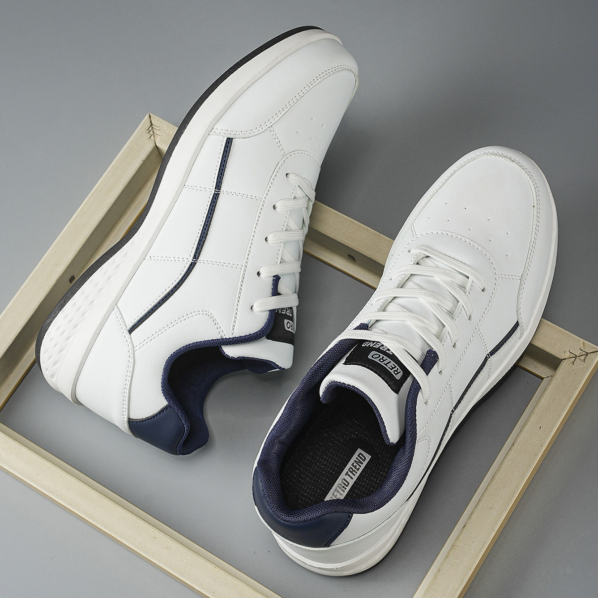 Lars Sneakers