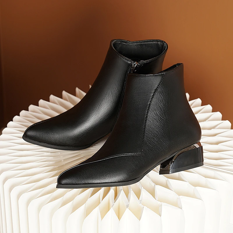 The Luciana Leather Boots